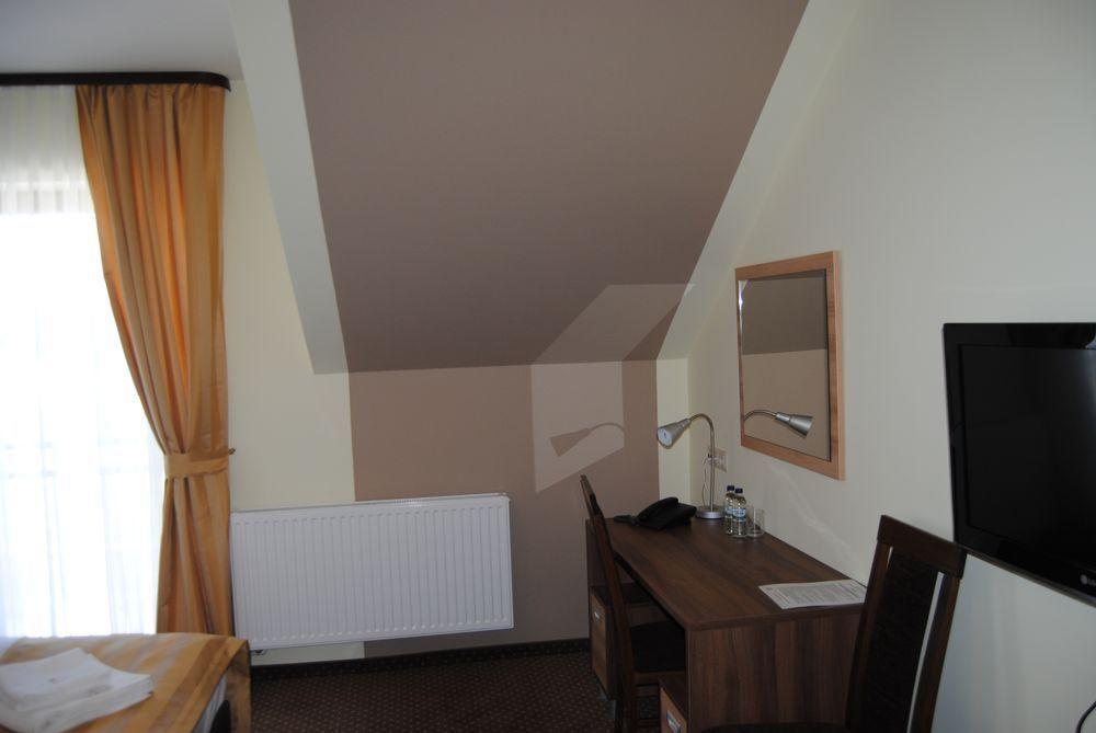 Hotel Magnolia Tychy Exterior photo