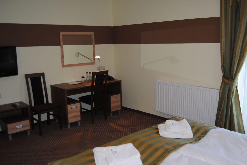 Hotel Magnolia Tychy Room photo